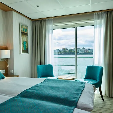 Hotel River Messe 4*